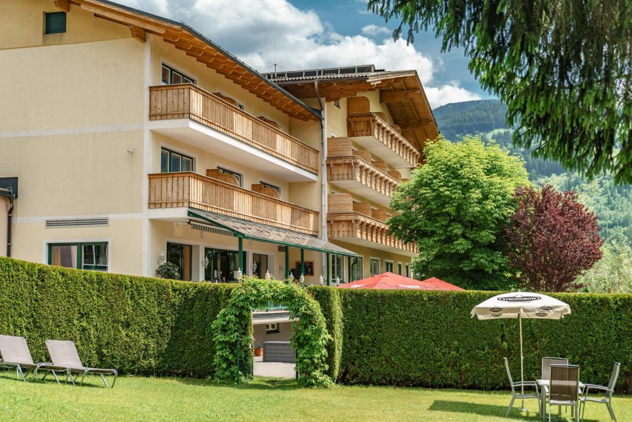Sport & Familienhotel Baerenwirt Aich  Exteriör bild