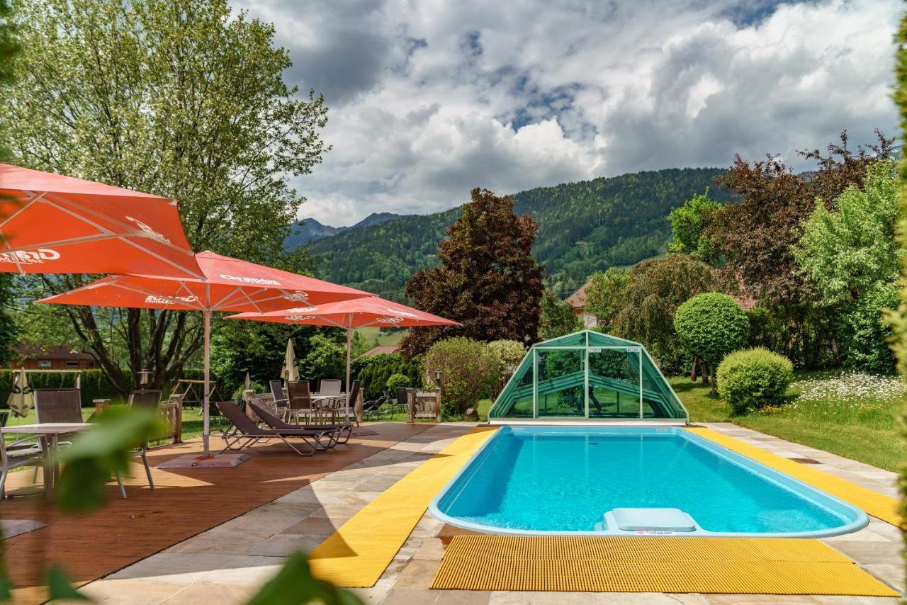 Sport & Familienhotel Baerenwirt Aich  Exteriör bild