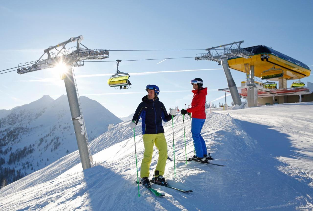 Sport & Familienhotel Baerenwirt Aich  Exteriör bild