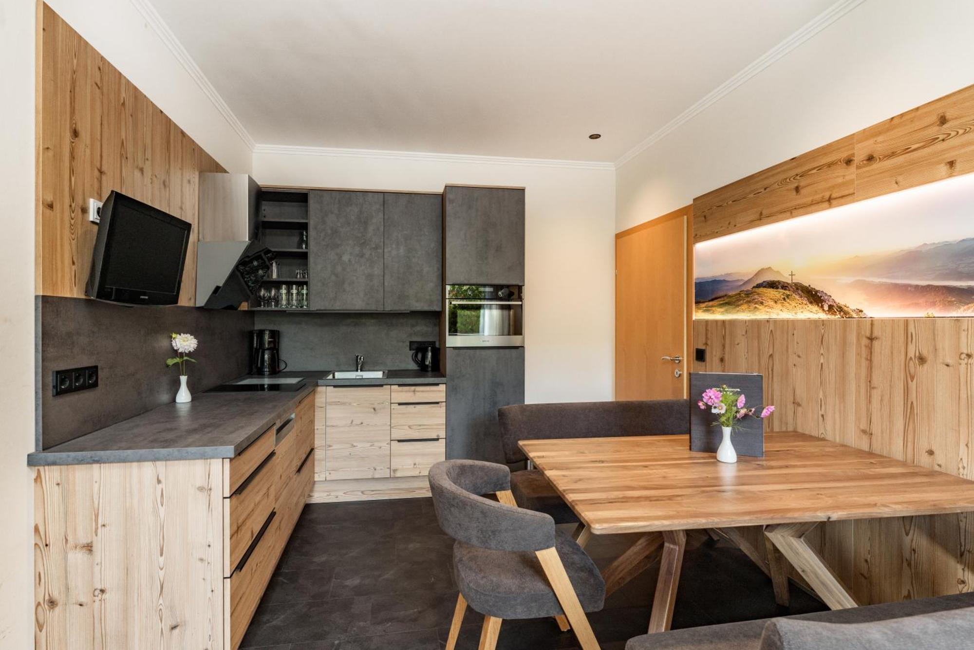 Sport & Familienhotel Baerenwirt Aich  Exteriör bild